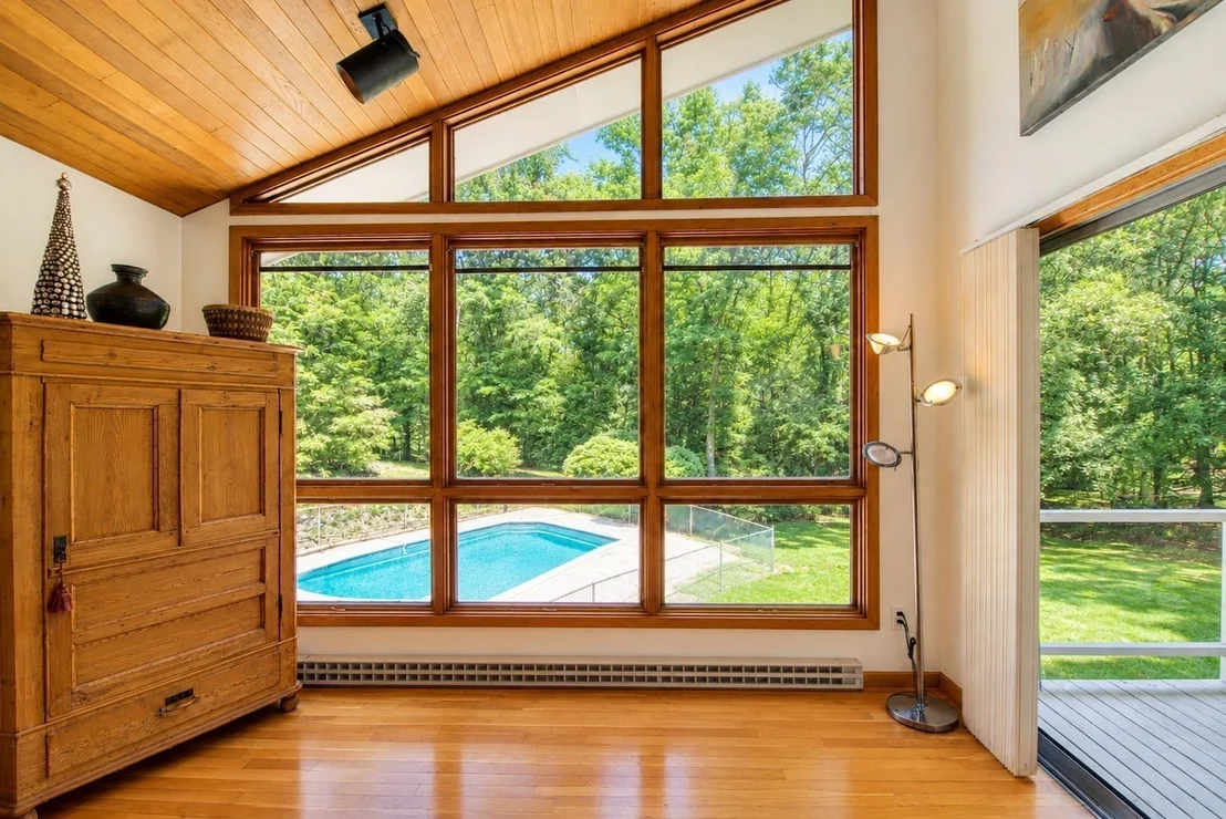 Photo of 9 West Ridge Dr