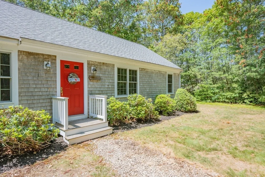 Photo of 163 Cotuit Rd