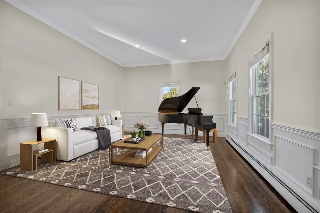 Photo of 25 Collins Rd
