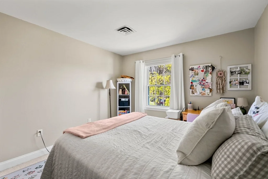 Photo of Unit E at 400 Brookside Dr