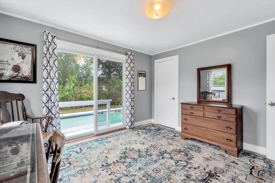 Photo of 7 Queens Bay Ln