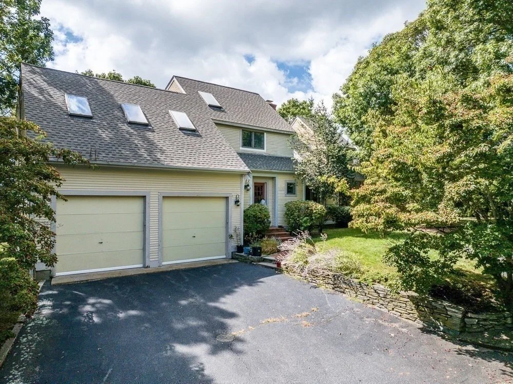 Photo of 498 Elliott Road