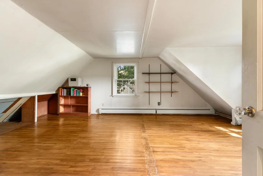 Photo of 40 Valentine Rd