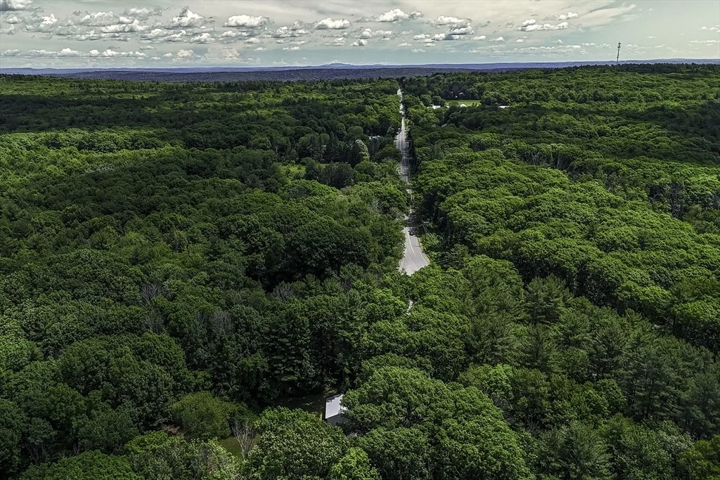Photo of 294 North Valley Road
