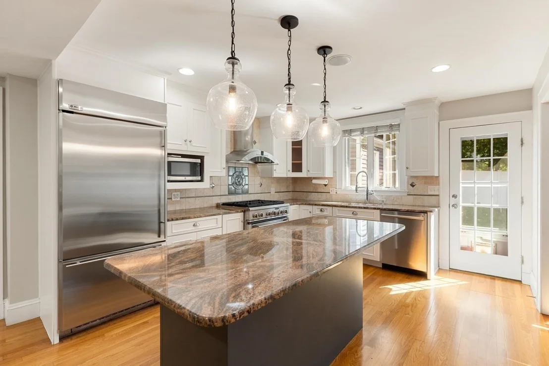 Photo of 85 Robbins Rd