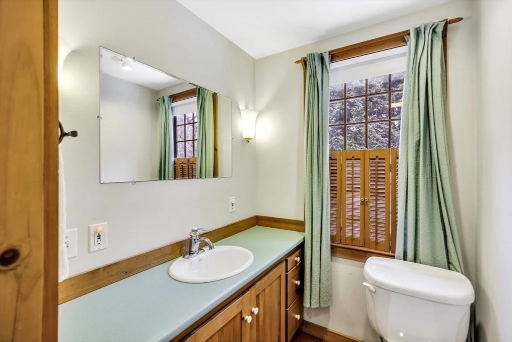Photo of 85 Clamshell Cove Rd