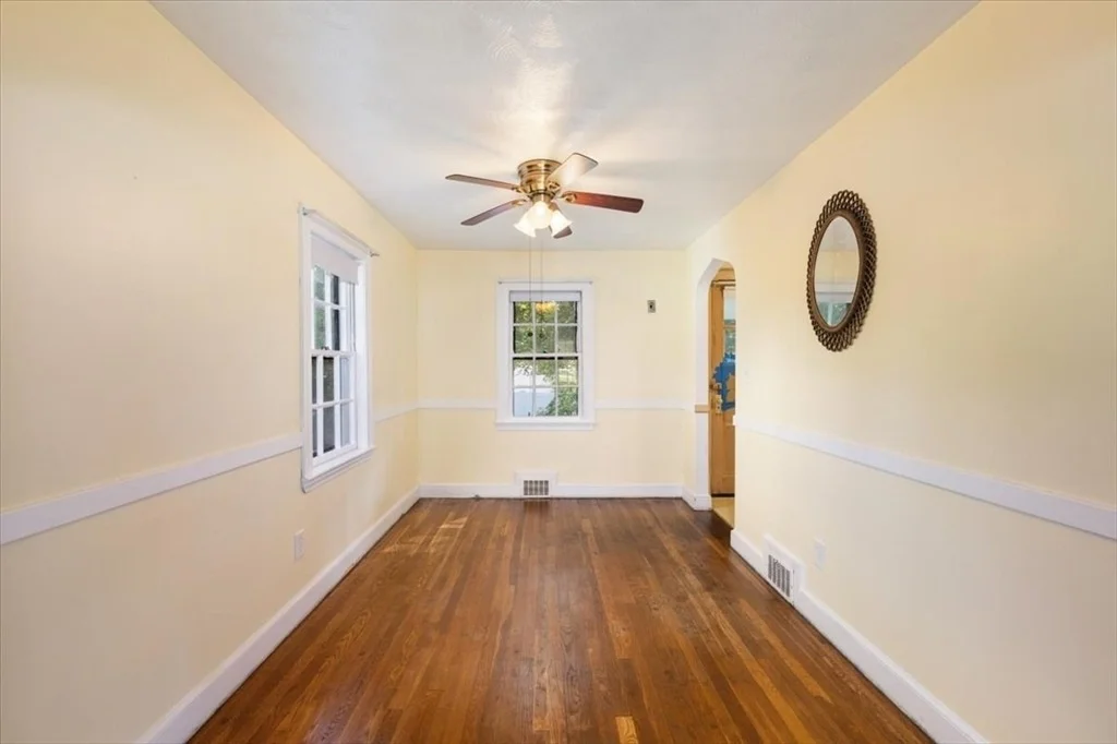Photo of 34 Aberdeen Ave.
