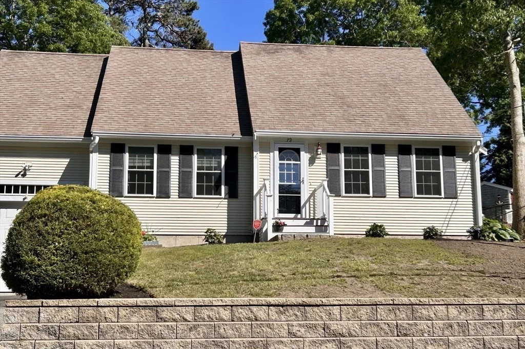 Photo of 79 Lake Drive