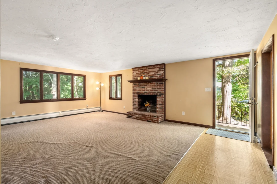 Photo of 32 Elm Street