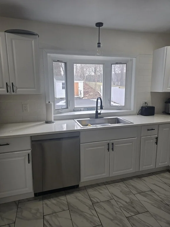 Photo of 2173 Main
