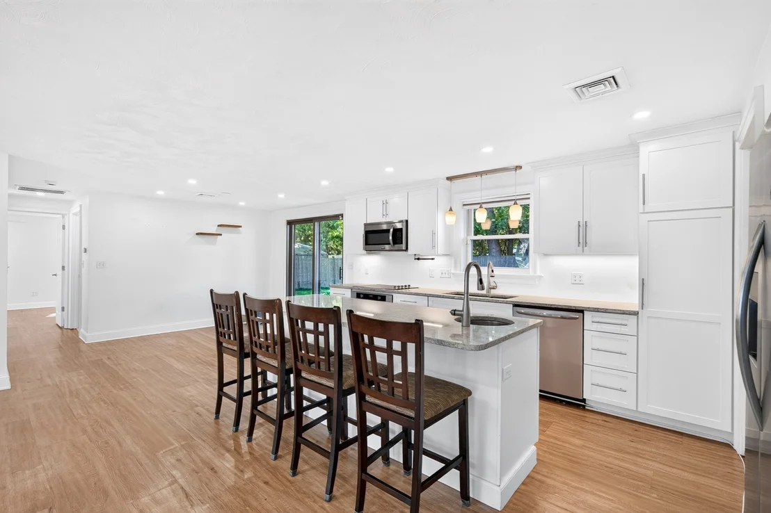 Photo of 15 Roger Rd
