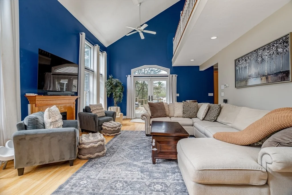 Photo of 12 Cole Farm Rd
