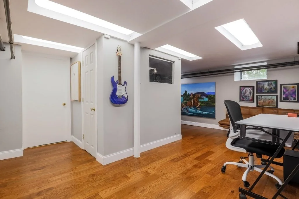 Photo of 28 Saint Elmo Rd