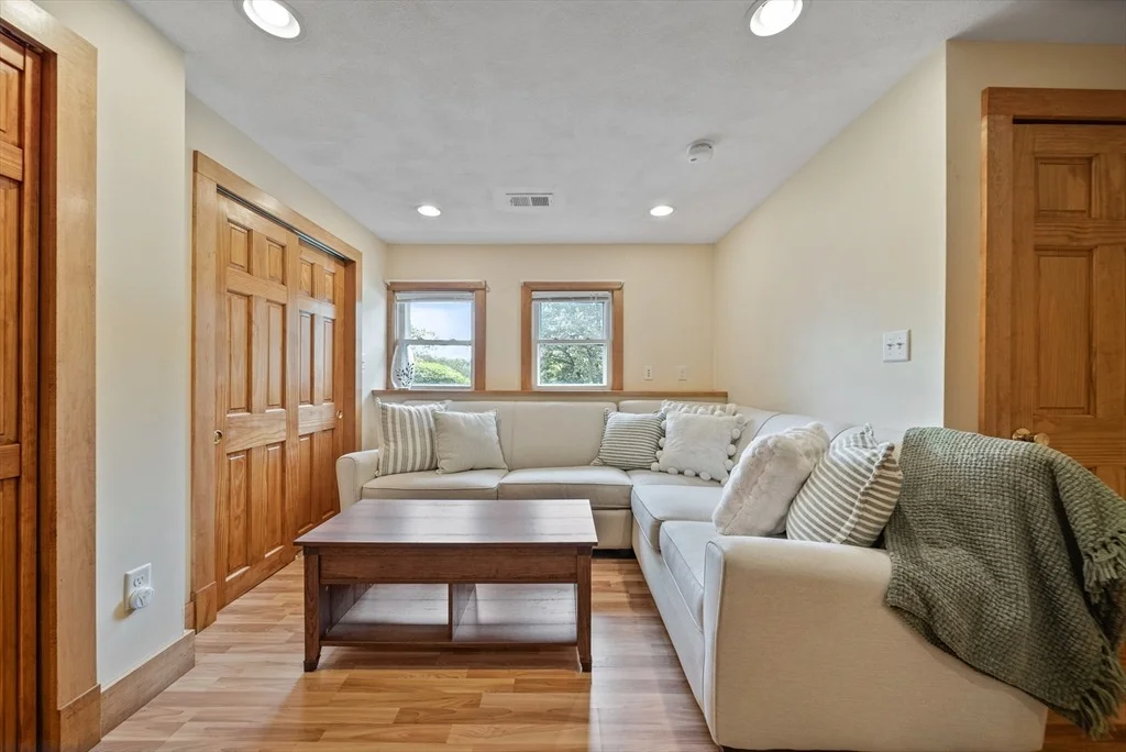 Photo of 21 Cannon View Cir
