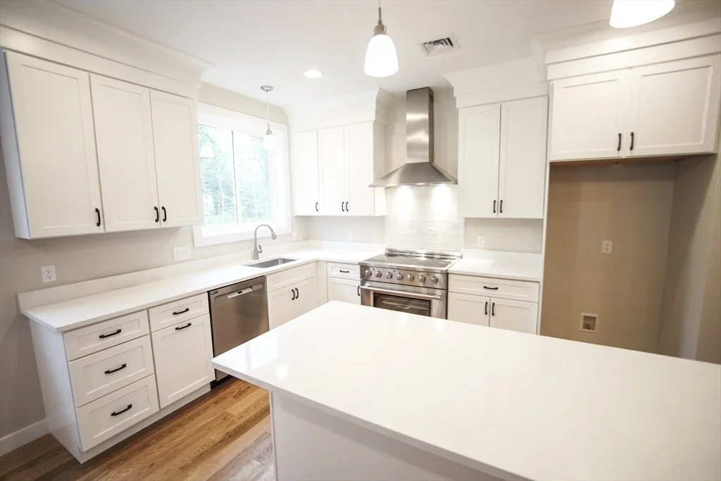 Photo of 140 Tispaquin St