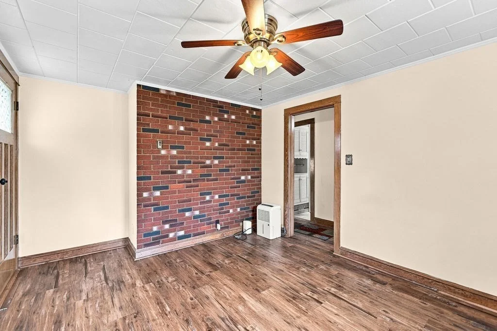 Photo of 56 Hacker St