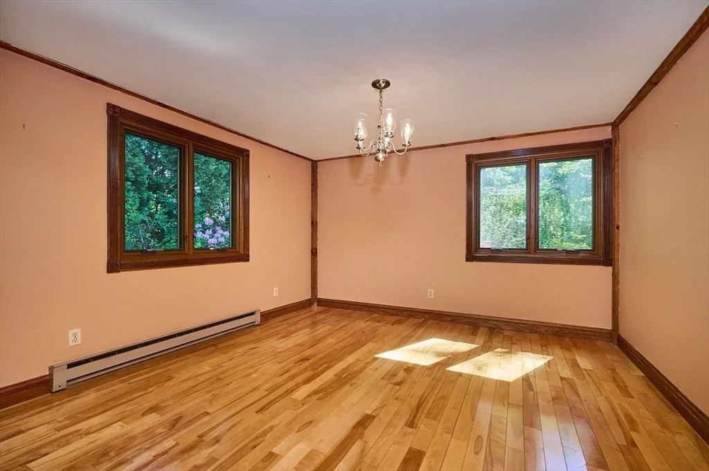Photo of 10 Hunters Hill Cir