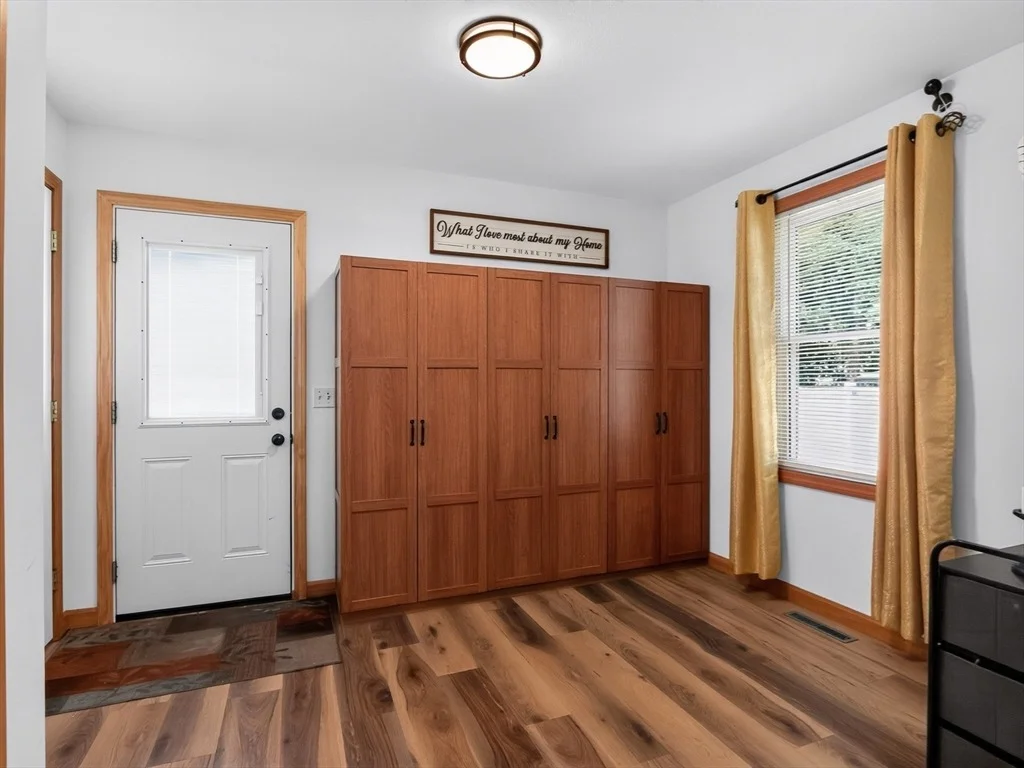Photo of 40 Bissell Ave