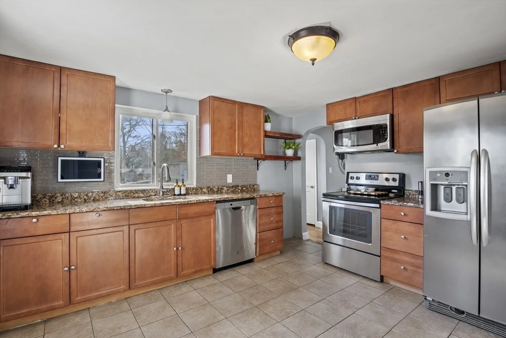 Photo of 7 Lakeside Drive
