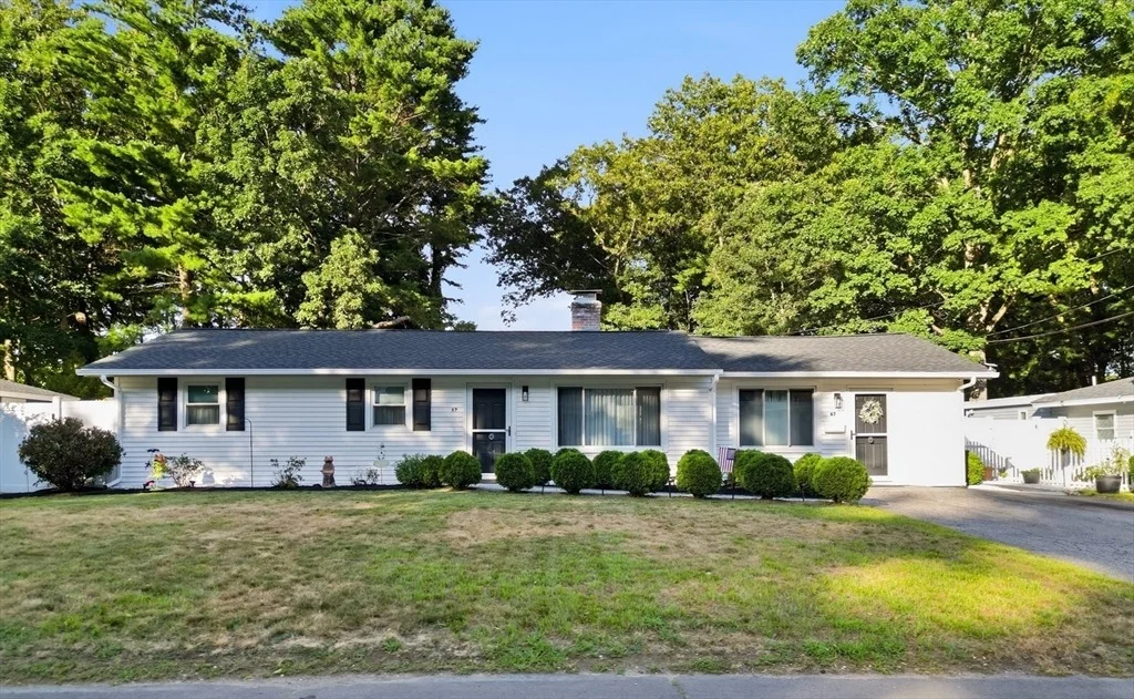 Photo of 67 Leigh St.