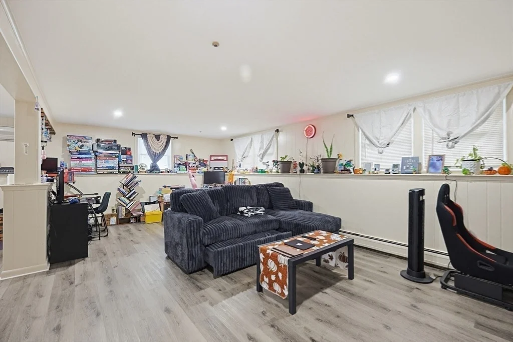 Photo of 9 Denise Dr