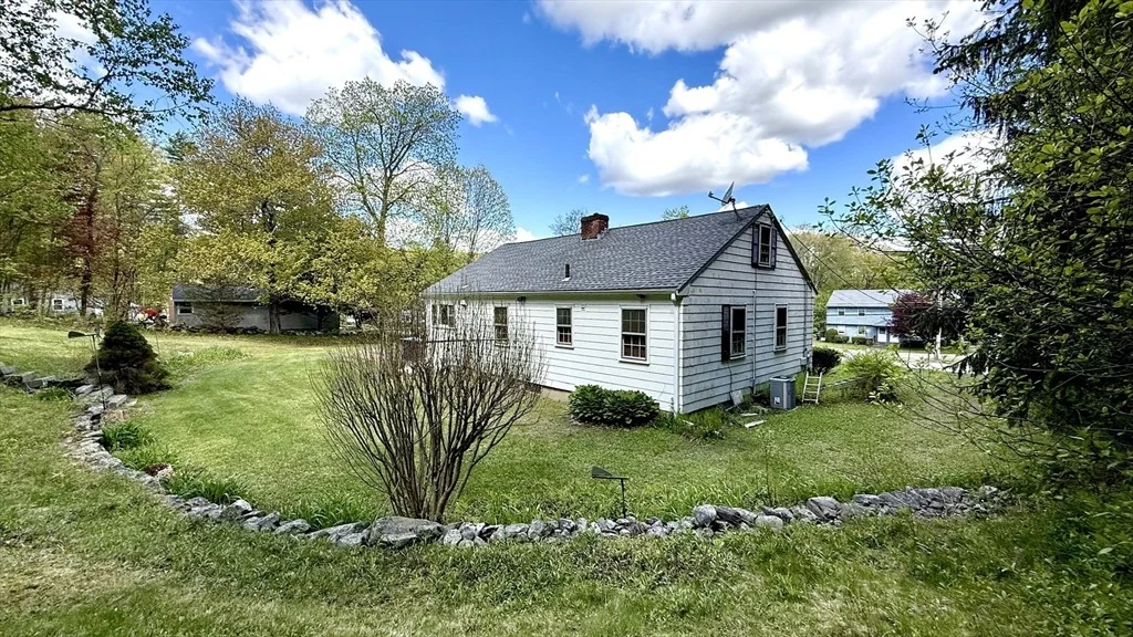 Photo of 81 Clinton Rd