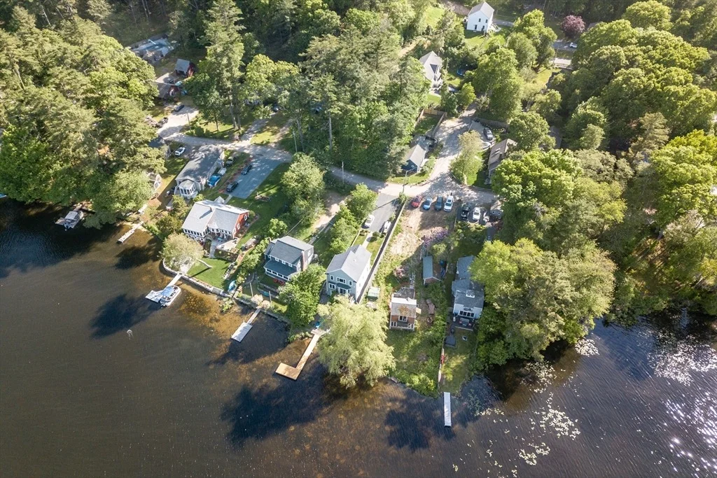 Photo of 254 Lakeside Road