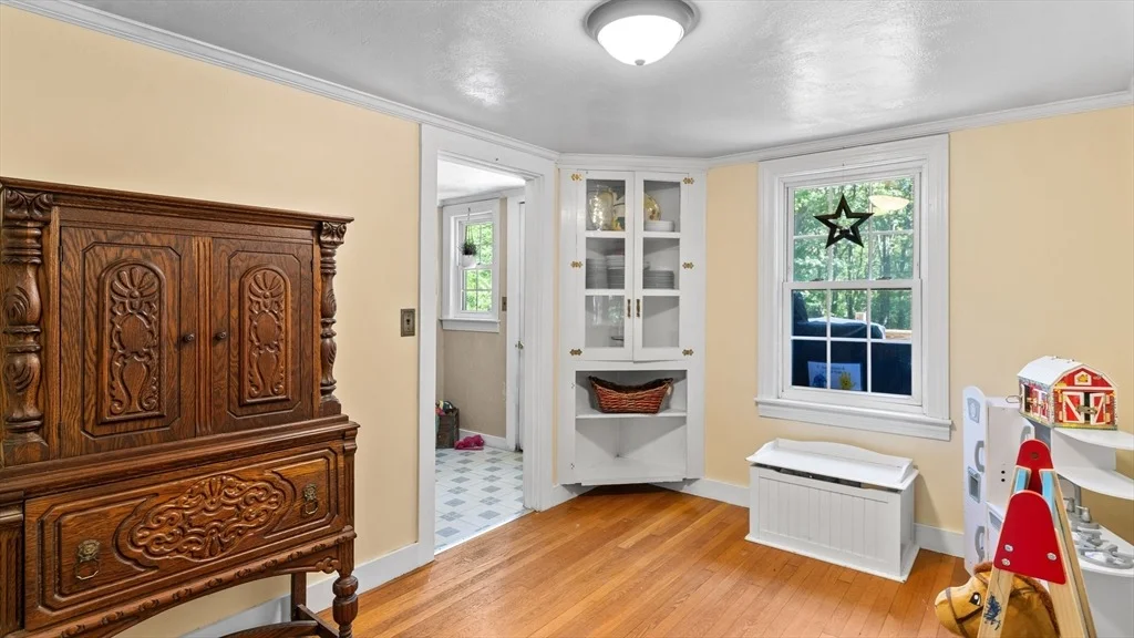 Photo of 2334 Main St
