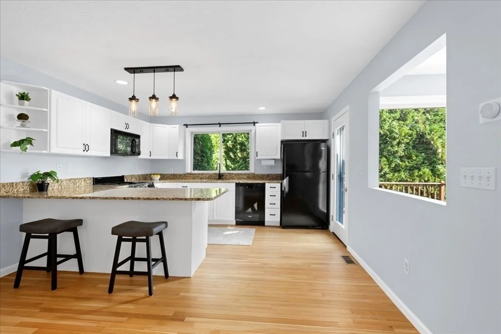 Photo of Unit 38C at 343 Captain Eames Cir