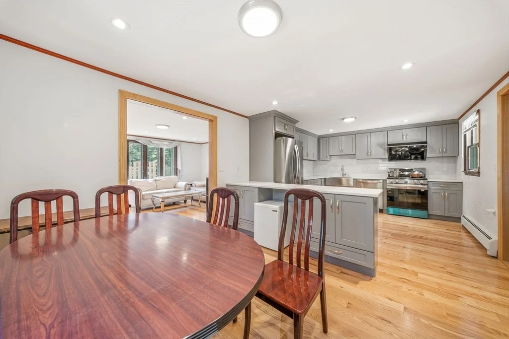 Photo of 410 Plain St