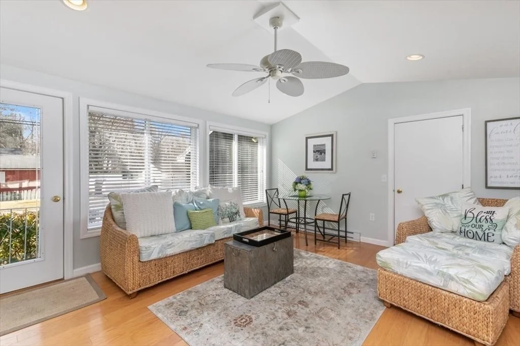 Photo of 58 Oakcrest Circle