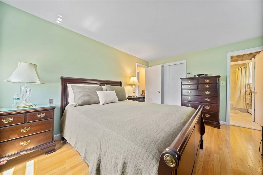 Photo of 36 Bittersweet Ln