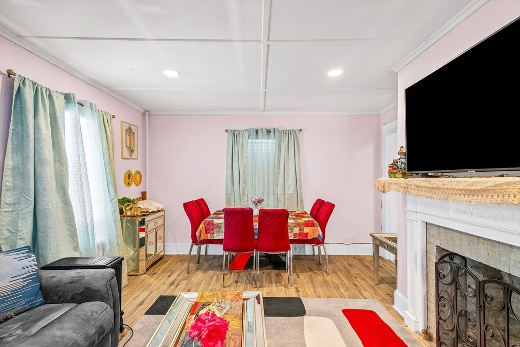 Photo of 28 Maple Street