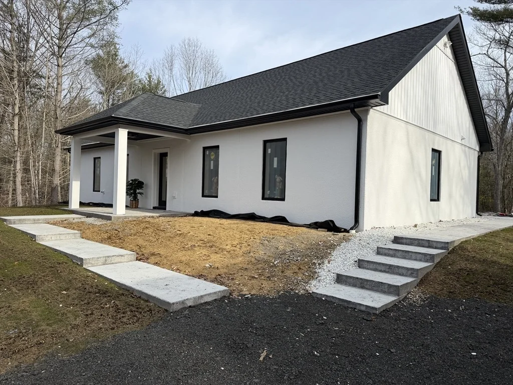 Photo of 16 Smith Hanson Rd