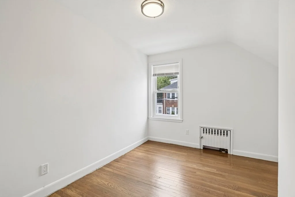 Photo of 39 Tappan St