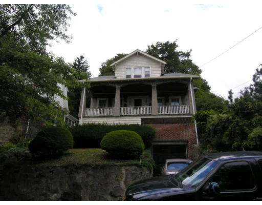 Photo of 199 Pleasant Street