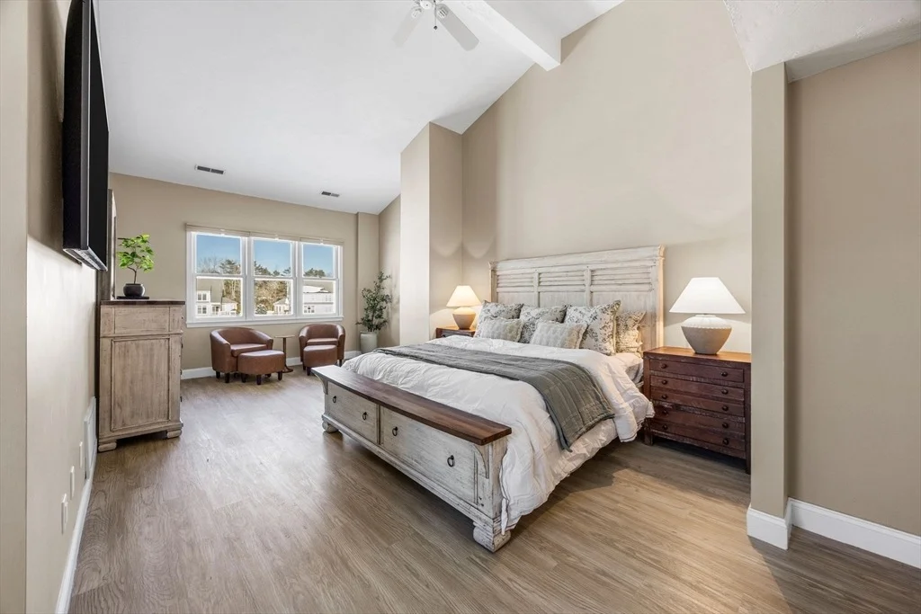 Photo of 13 Bay Pointe Dr Ext