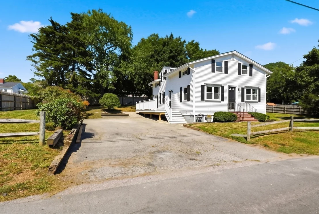 Photo of 98 Towne Way