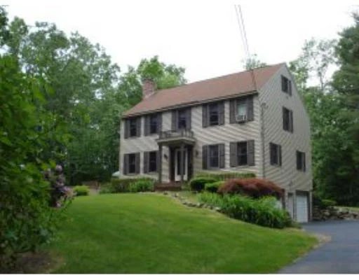 Photo of 305 West Road