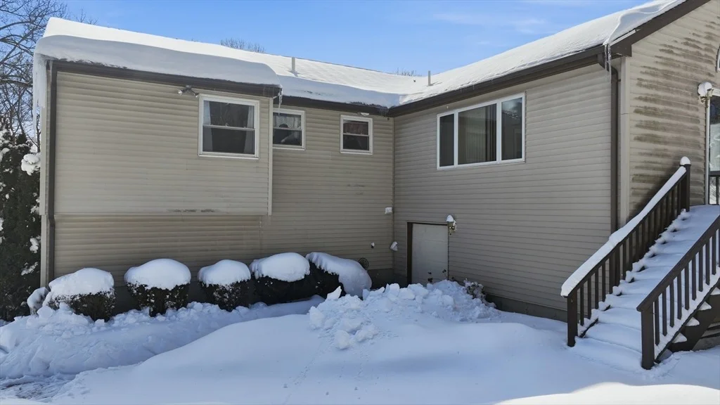 Photo of 69 Johansen Dr