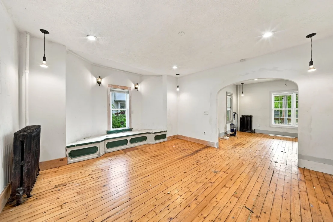 Photo of 30 Myrtle Ave