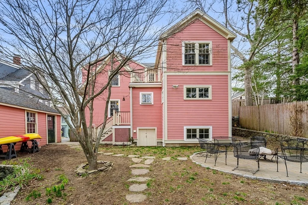 Photo of 16 Waldron Court