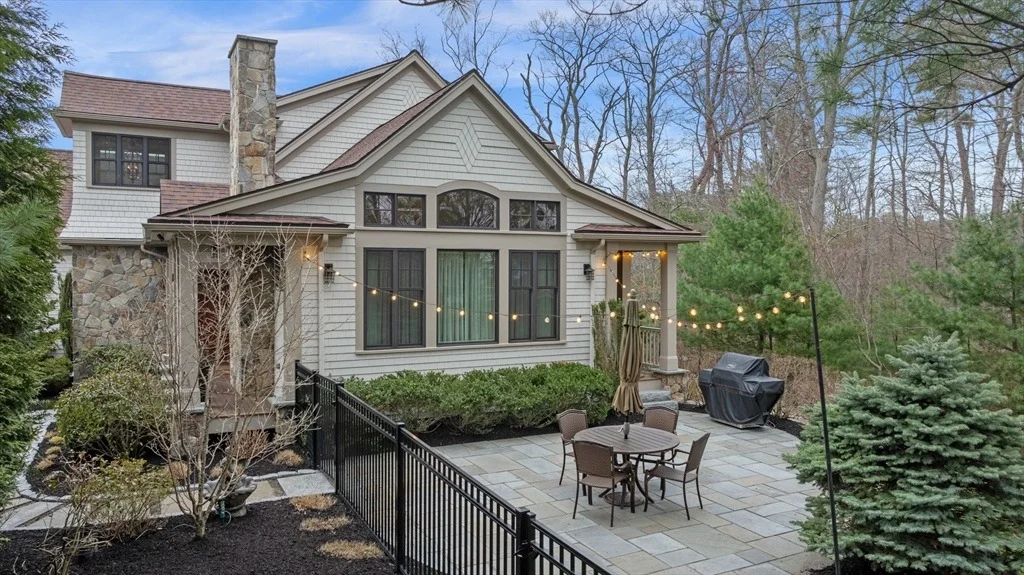Photo of 24 Whitehall Cir