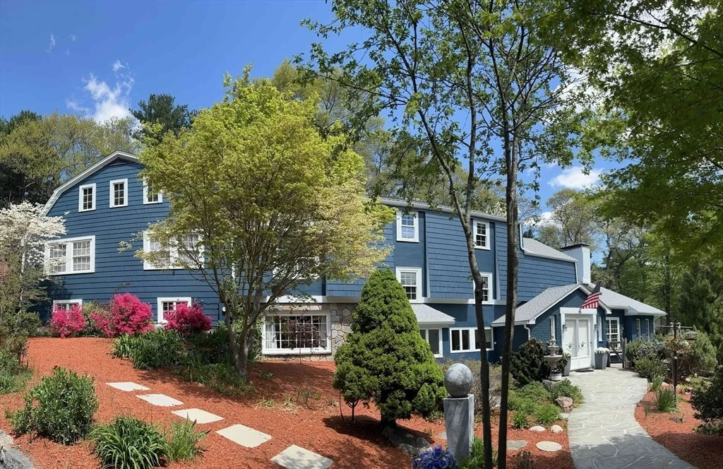 Photo of 25 Pleasant St