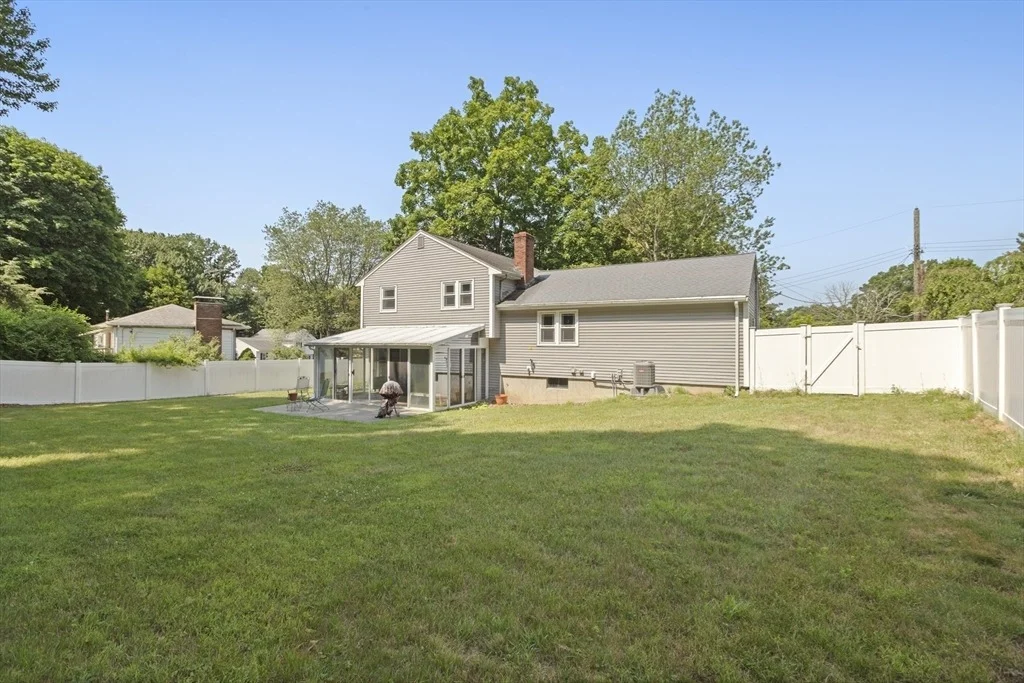 Photo of 5 Whiting Ave