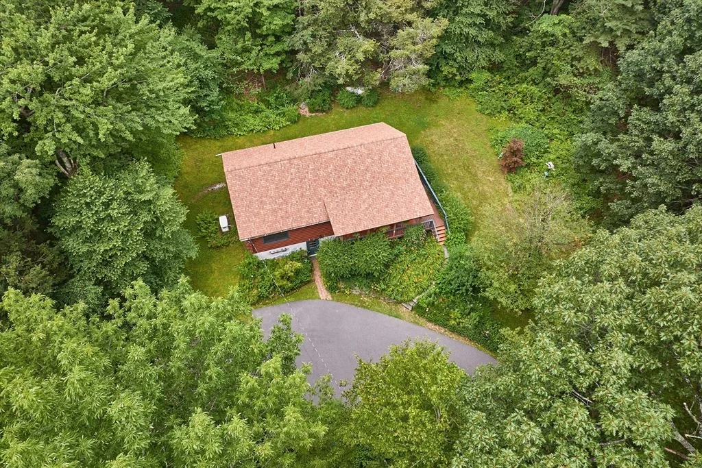 Photo of 35 Briar Hill Rd