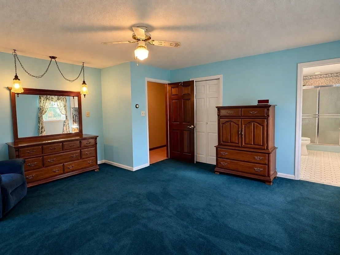 Photo of 228 Number Nine Road