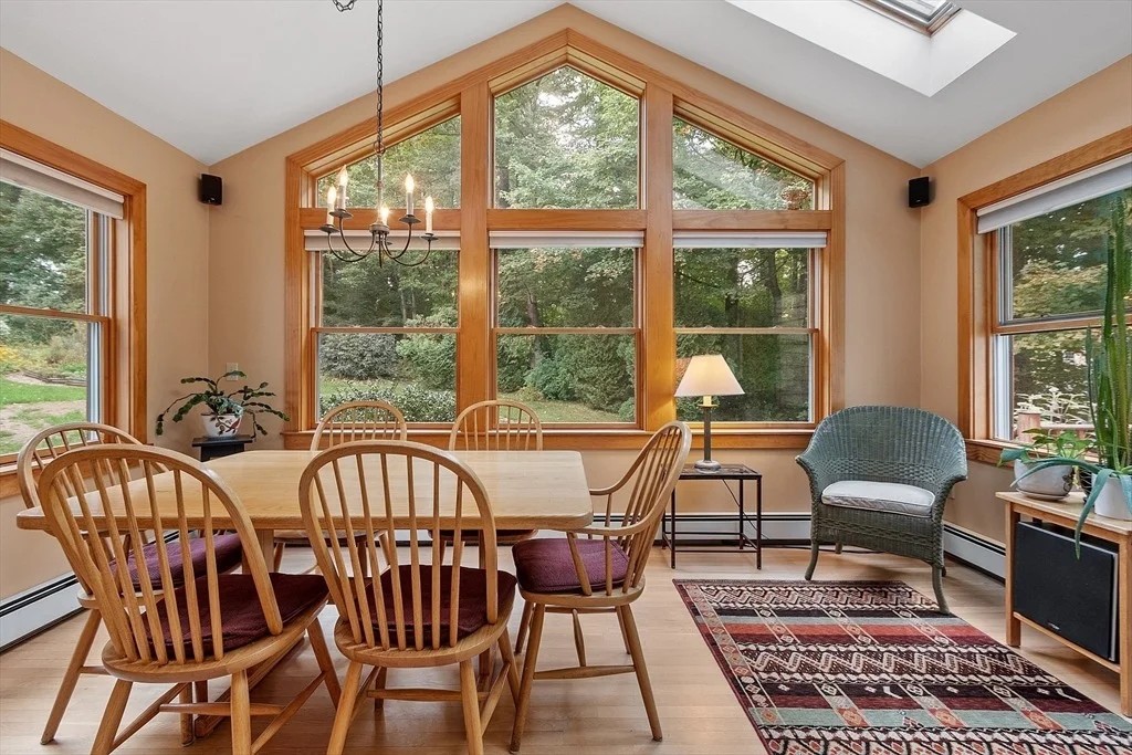 Photo of 20 Woodside Dr