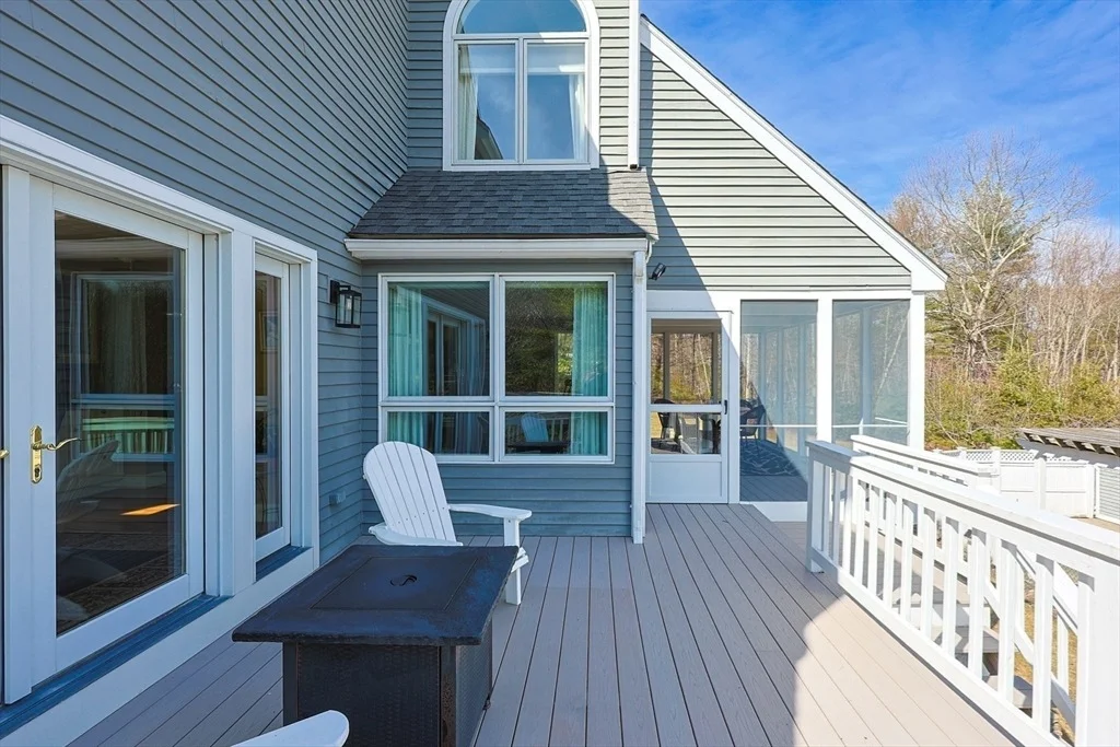 Photo of 212 West St