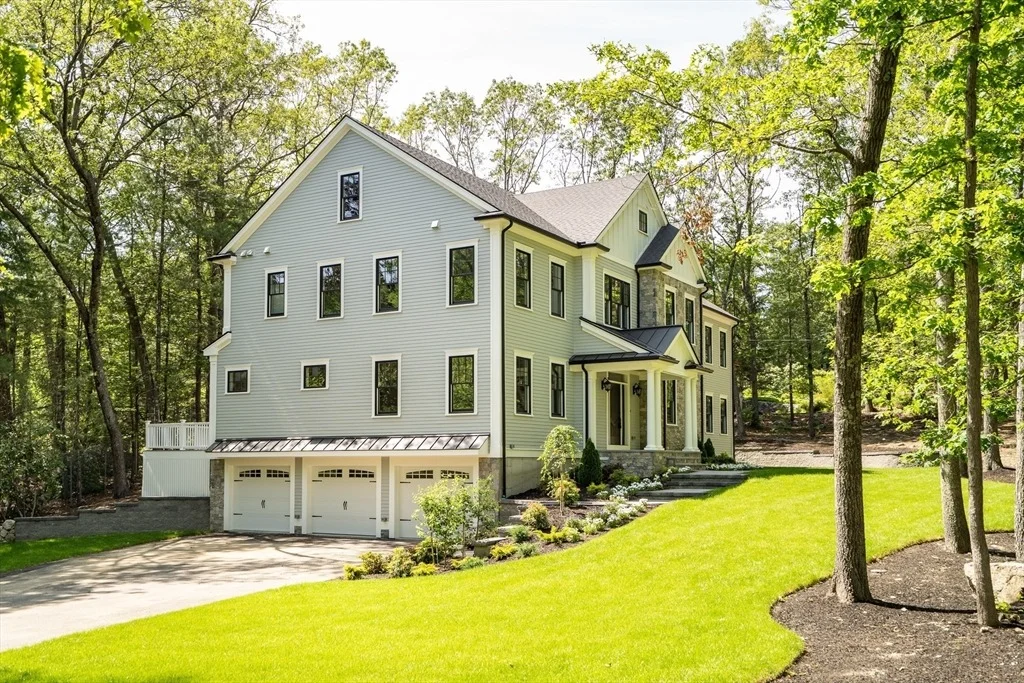 Photo of 18 Heritage Dr